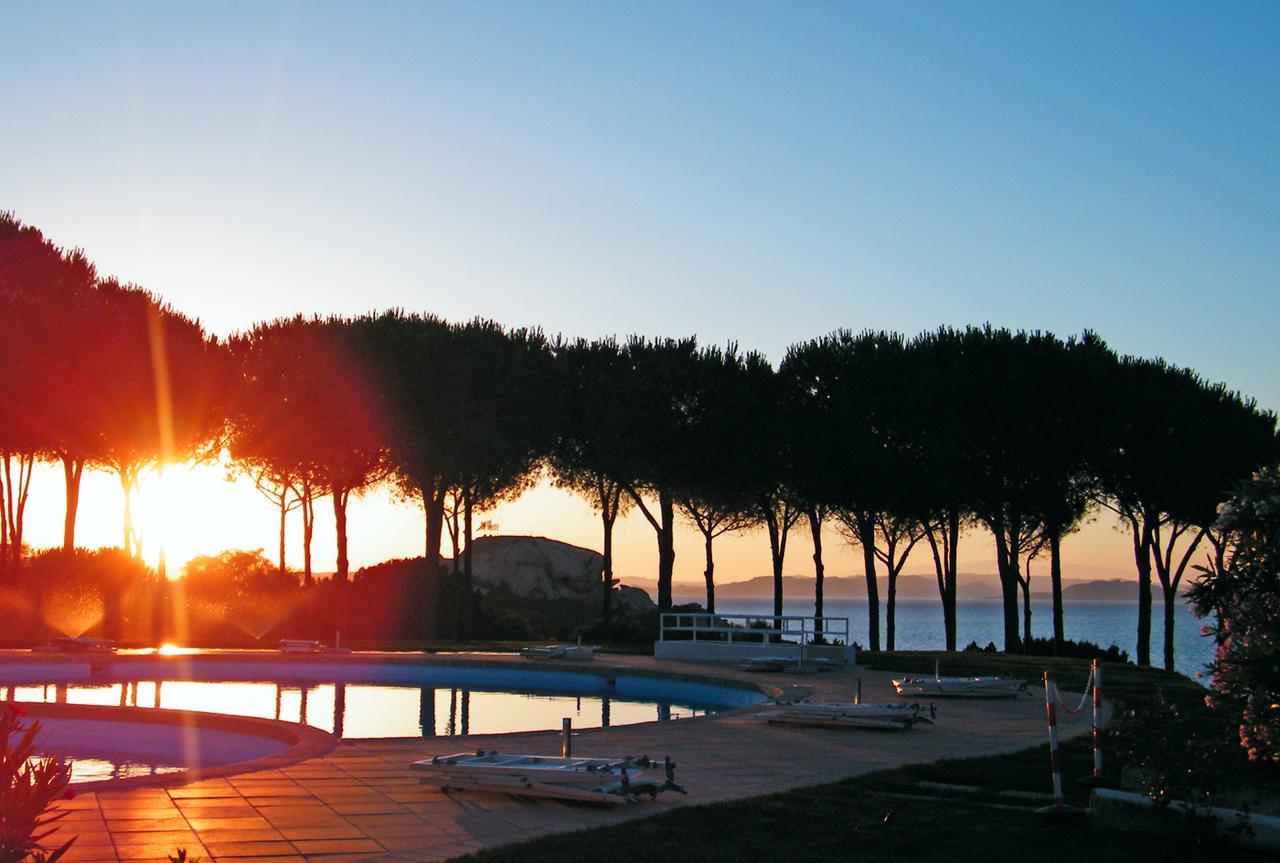 Hotel Porto Piccolo Baja Sardinia Buitenkant foto