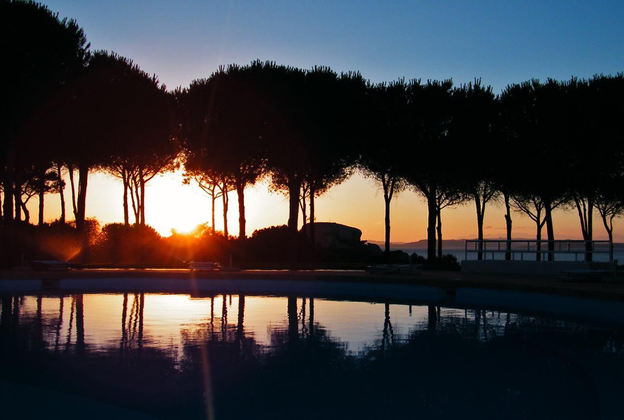 Hotel Porto Piccolo Baja Sardinia Buitenkant foto