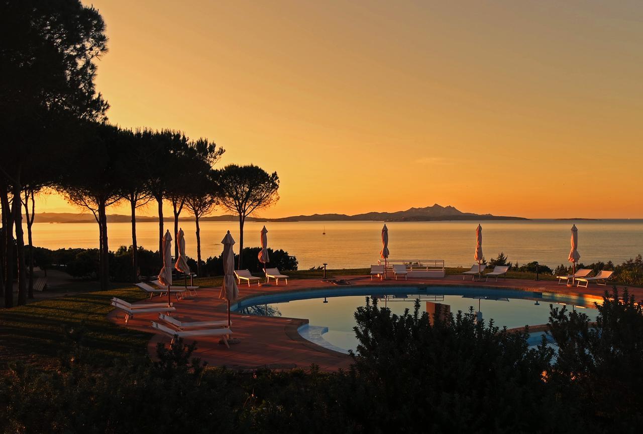 Hotel Porto Piccolo Baja Sardinia Buitenkant foto